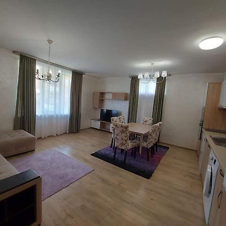 South Coast Apartments Шумен Екстер'єр фото