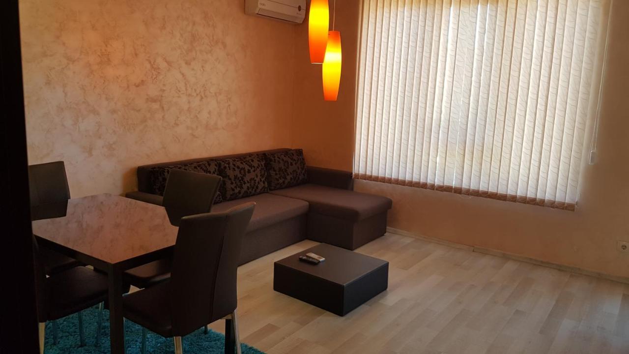South Coast Apartments Шумен Екстер'єр фото