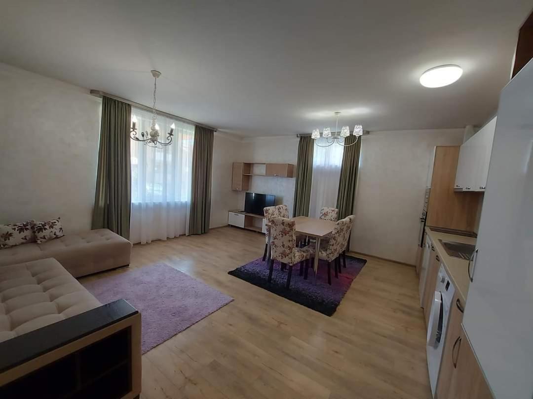 South Coast Apartments Шумен Екстер'єр фото
