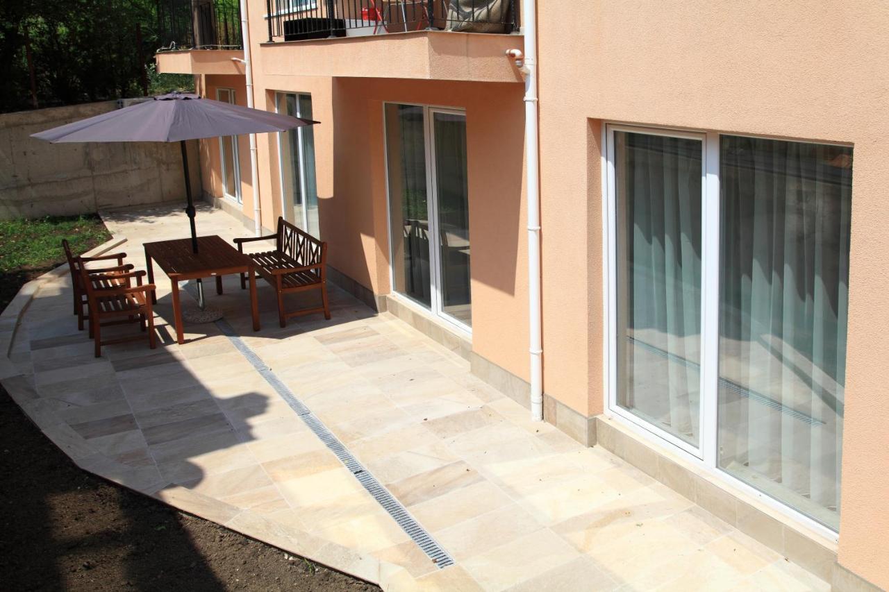 South Coast Apartments Шумен Екстер'єр фото