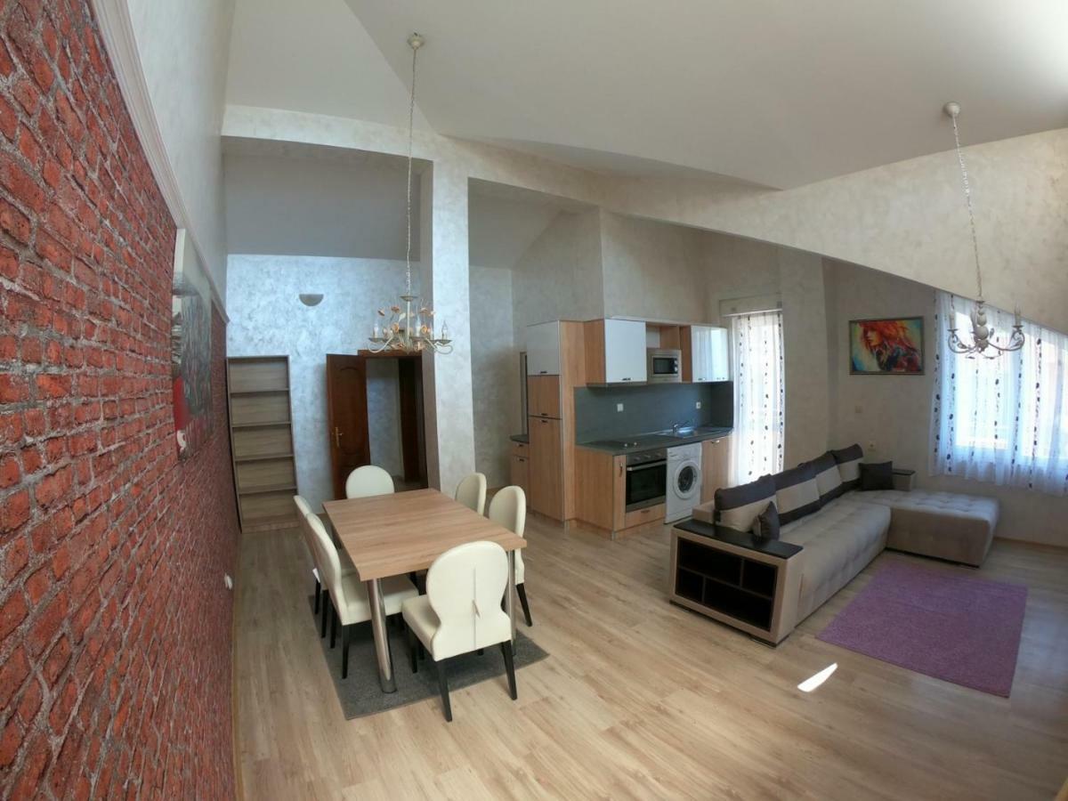 South Coast Apartments Шумен Екстер'єр фото