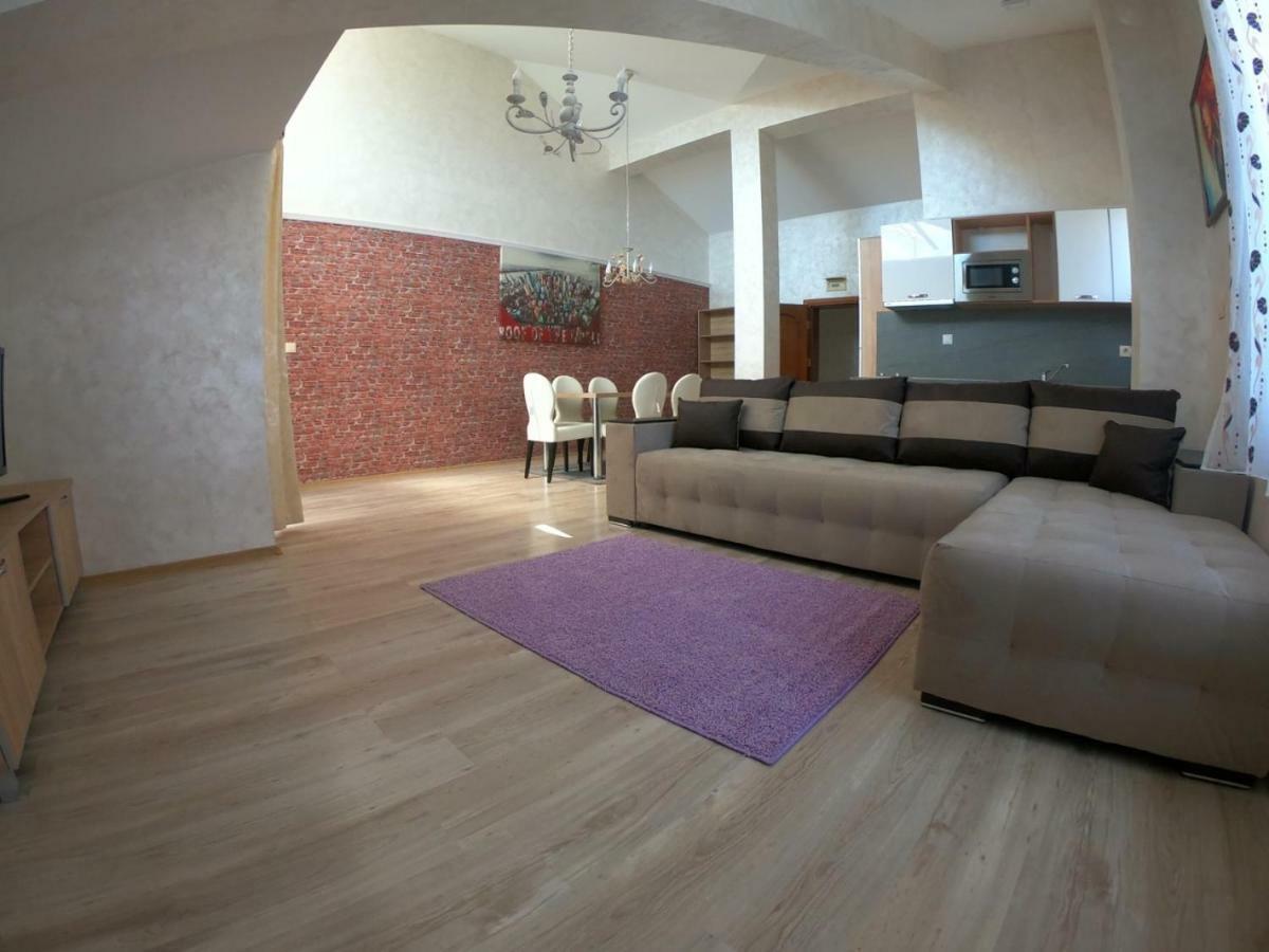 South Coast Apartments Шумен Екстер'єр фото